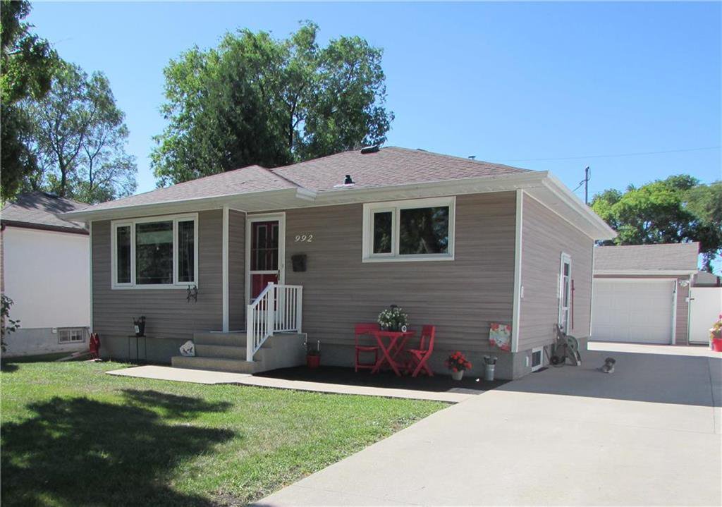 Welcome to 992 Fleming Avenue!
