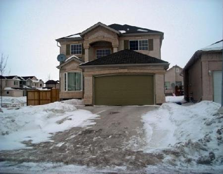 Main Photo: 43 AMBER TRAILS: Residential for sale (Canada) : MLS®# 2802082