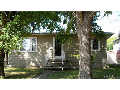 Main Photo: 378 LORNE Street in Regina: Highland Park Single Family Dwelling for sale (Regina Area 03) : MLS®# 450866