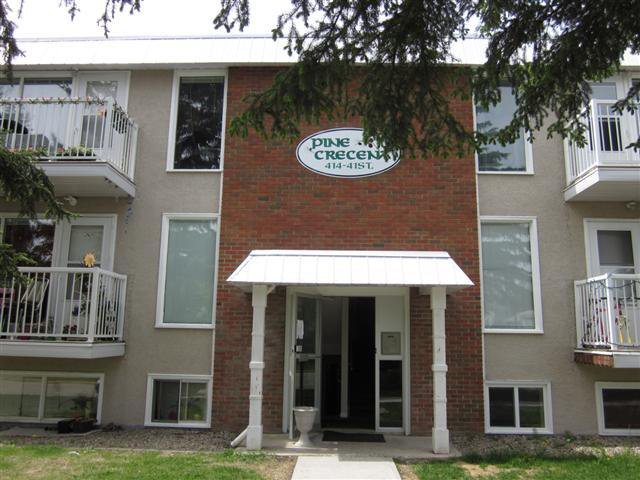 Main Photo: #6, 414 41 Street: Edson Condo for sale : MLS®# 34471