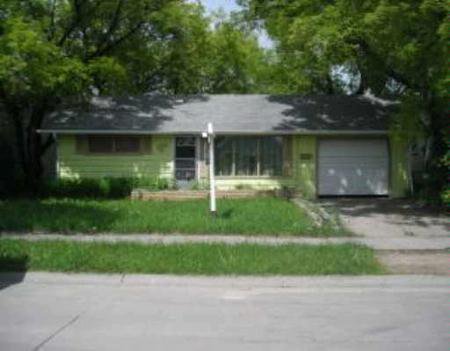 Main Photo: 1909 ELGIN: Residential for sale (Canada) : MLS®# 2709976