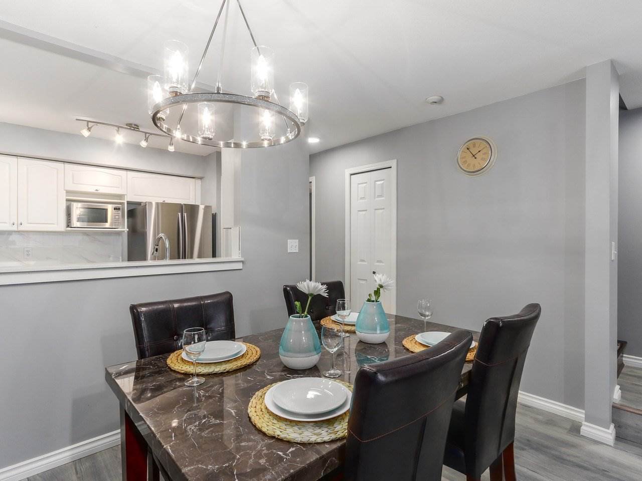 Main Photo: 5 2378 RINDALL AVENUE in Port Coquitlam: Central Pt Coquitlam Condo for sale : MLS®# R2263308