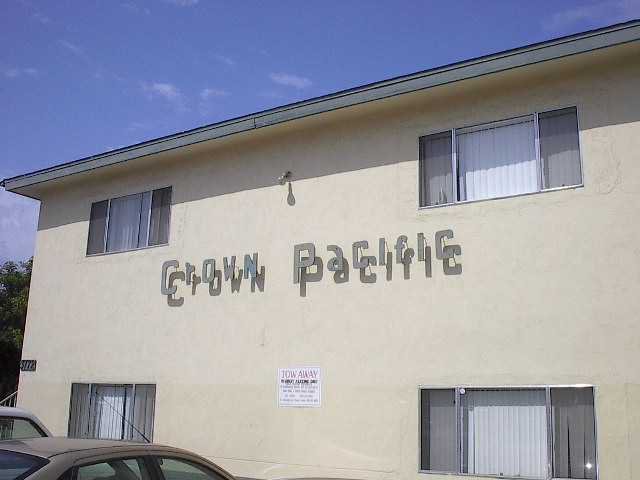 Main Photo: CROWN POINT Home for sale or rent : 2 bedrooms : 3772 INGRAHAM #6 in SAN DIEGO