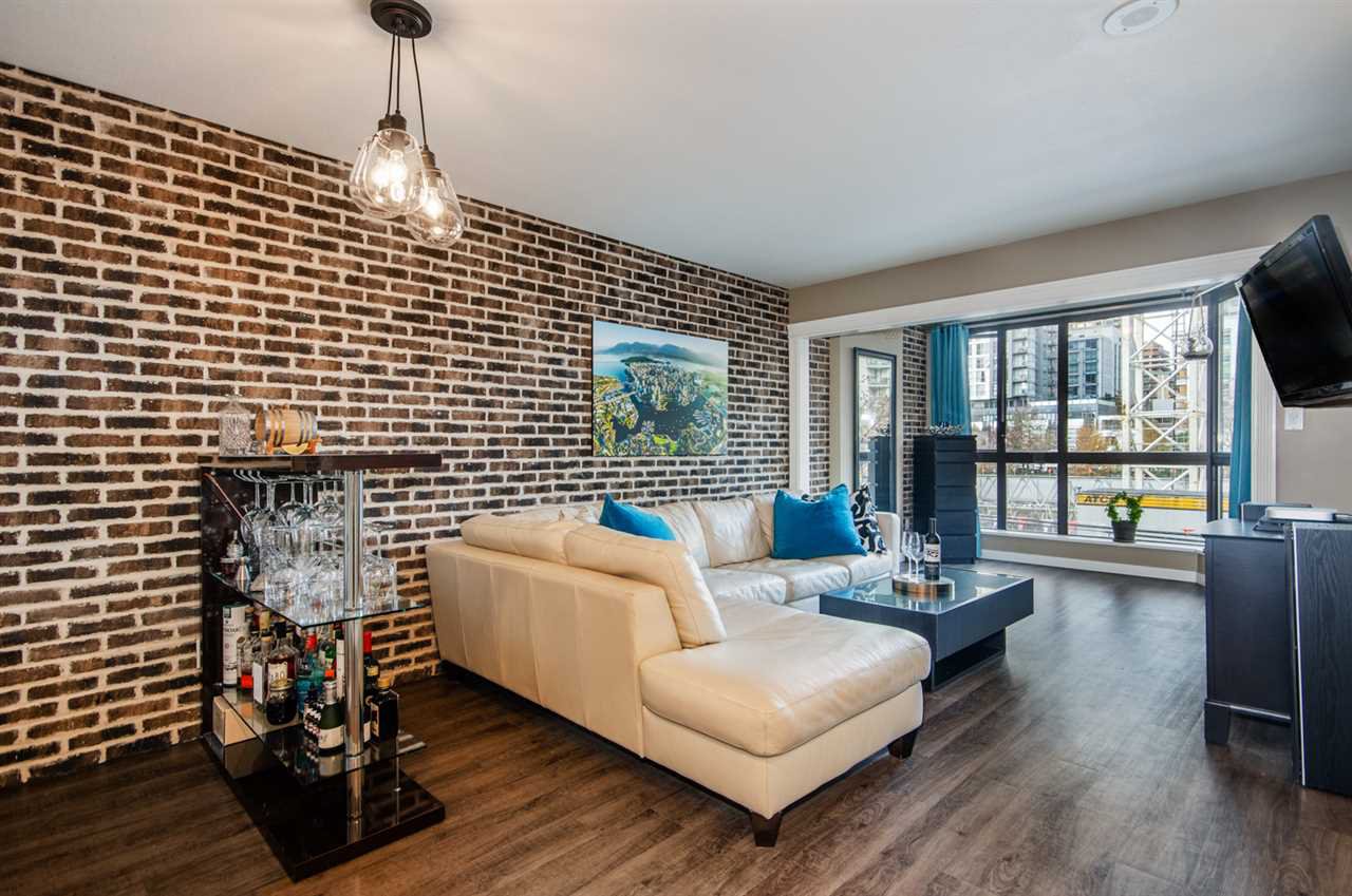 Main Photo: 306 488 HELMCKEN STREET in Vancouver: Yaletown Condo for sale (Vancouver West) : MLS®# R2321117