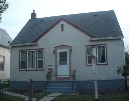 Main Photo: 1468 MCDERMOT AVE: Residential for sale (Canada) : MLS®# 2717698