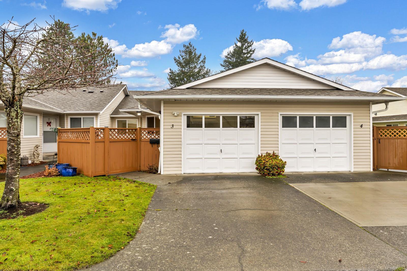 Main Photo: 3 4125 Interurban Rd in : SW Northridge Row/Townhouse for sale (Saanich West) : MLS®# 861299