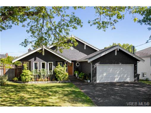 Main Photo: 2725 Cadboro Bay Road in VICTORIA: OB Estevan Single Family Detached for sale (Oak Bay) : MLS®# 341831