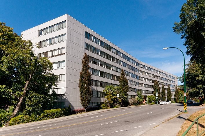 Main Photo: 711 1445 MARPOLE AVENUE in : Fairview VW Condo for sale (Vancouver West) : MLS®# R2065389