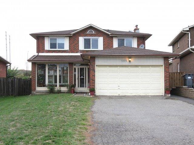 Main Photo: 1355 Underwood Dr in Mississauga: Rathwood Freehold for sale : MLS®# W3617859