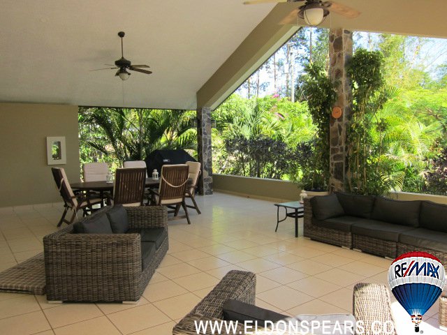 House in Altos del Maria for Sale
