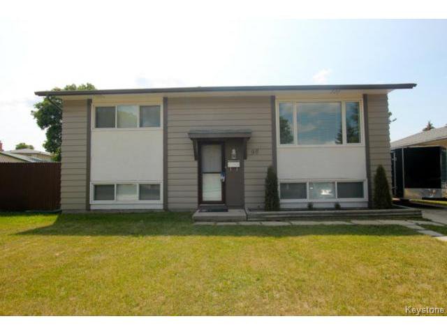 Main Photo: 98 Madera Crescent in WINNIPEG: Maples / Tyndall Park Residential for sale (North West Winnipeg) : MLS®# 1418851