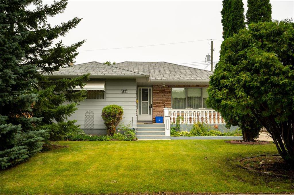 Main Photo: 87 Coralberry Avenue in Winnipeg: Garden City Residential for sale (4G) : MLS®# 202020800
