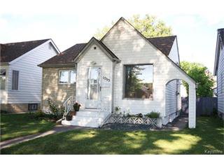 Main Photo: 1095 Spruce Street in Winnipeg: Sargent Park Residential for sale (West End) : MLS®# 1520100