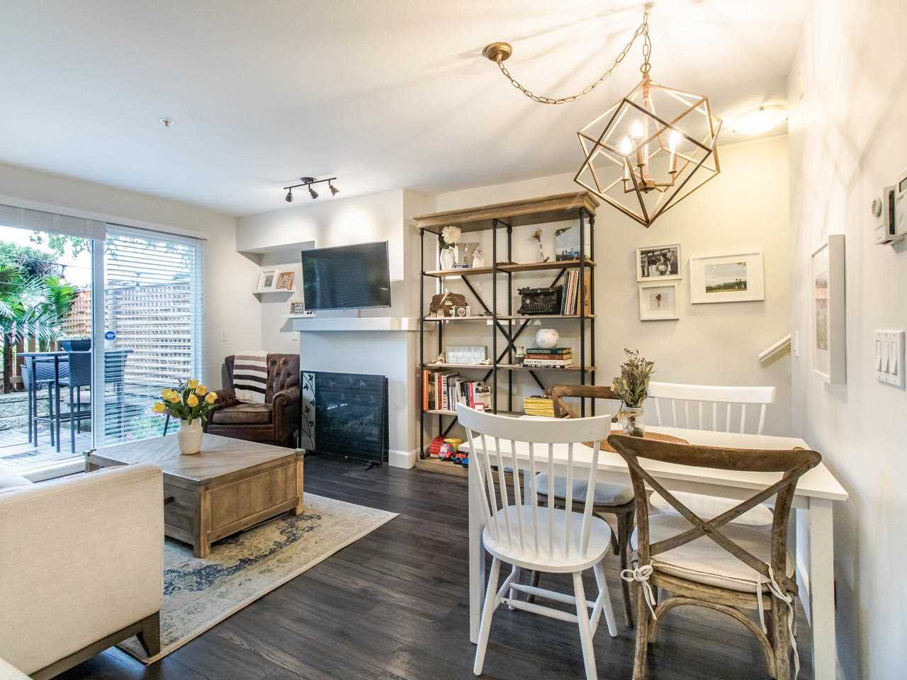 Main Photo: 1 3140 W 4TH AVENUE in Vancouver: Kitsilano Townhouse for sale (Vancouver West) : MLS®# R2468678
