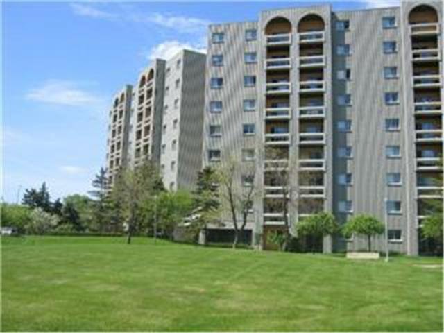 Main Photo: 3000 Pembina Highway in WINNIPEG: Fort Garry / Whyte Ridge / St Norbert Condominium for sale (South Winnipeg) : MLS®# 1208101