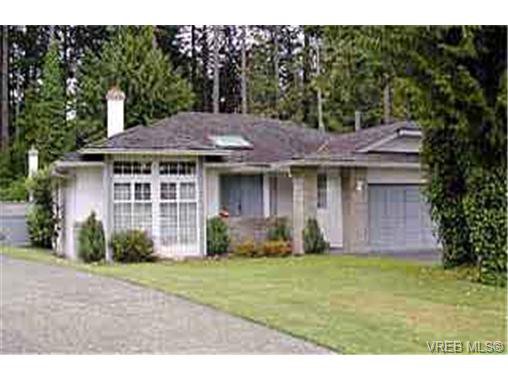 Main Photo: 778 Destrube Pl in VICTORIA: SE Cordova Bay House for sale (Saanich East) : MLS®# 238891