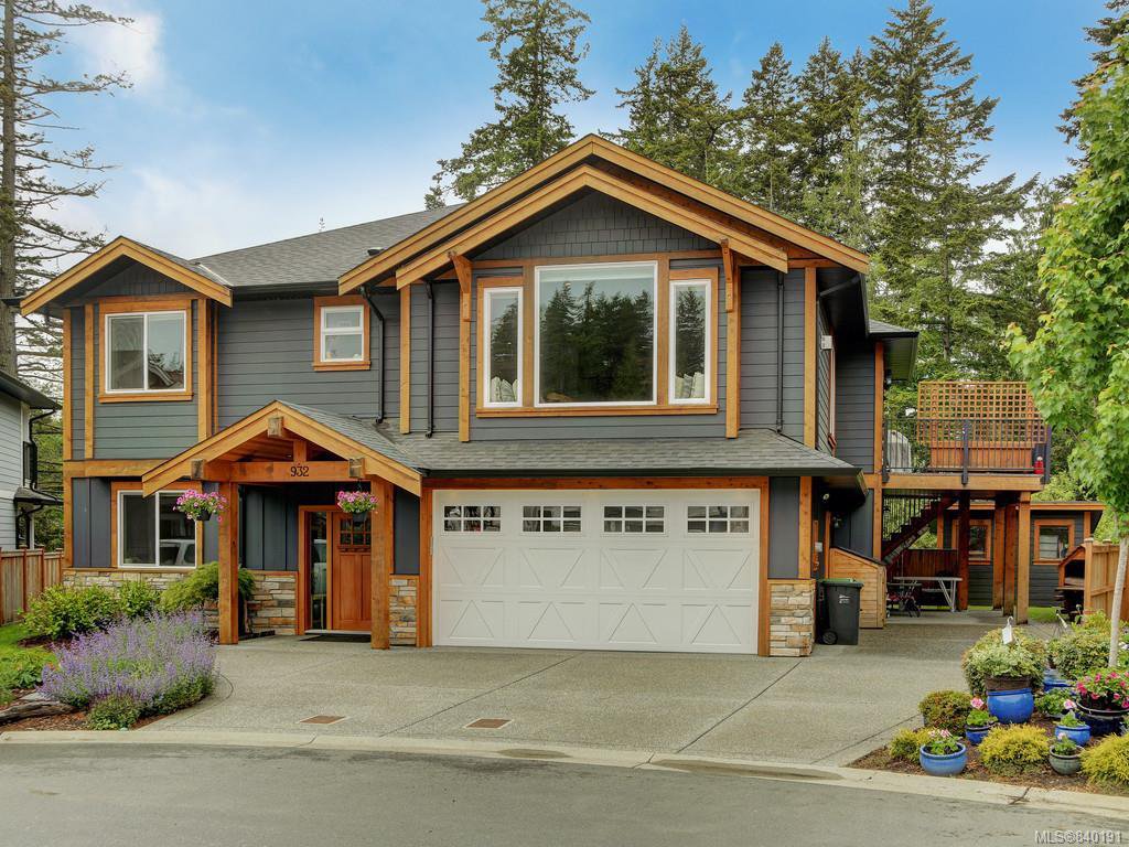 Main Photo: 932 Pritchard Creek Pl in Langford: La Olympic View House for sale : MLS®# 840191