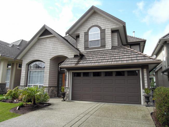 Main Photo: 3451 152B Street in South Surrey: Home for sale : MLS®# F2708130