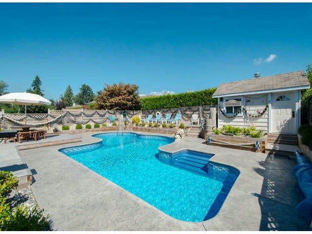 Main Photo: 6836 183RD Street in Surrey: Cloverdale BC Home for sale () : MLS®# F1419629
