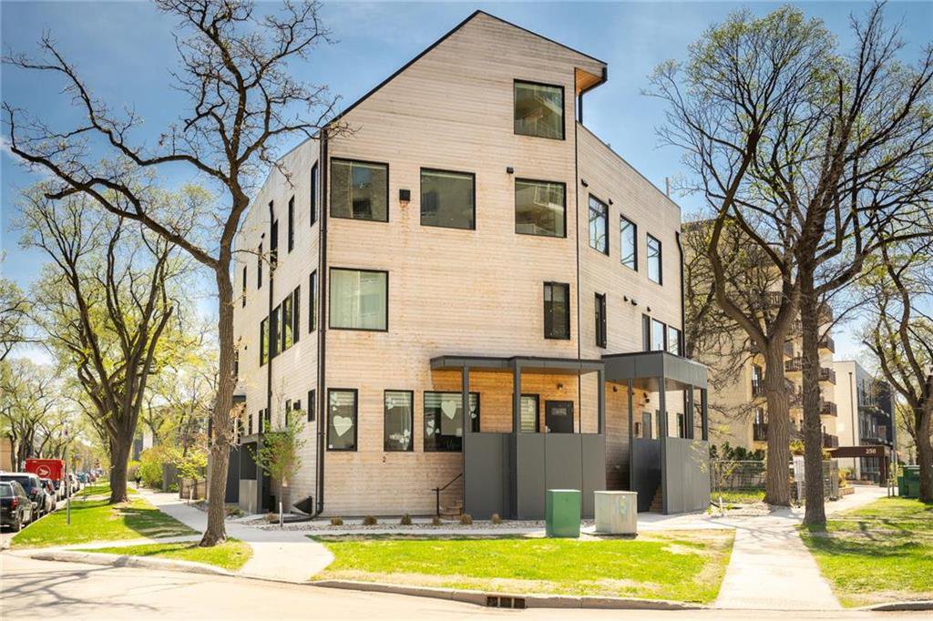 Main Photo: 6 234 Wellington Crescent in Winnipeg: Osborne Village Condominium for sale (1B) : MLS®# 202024585