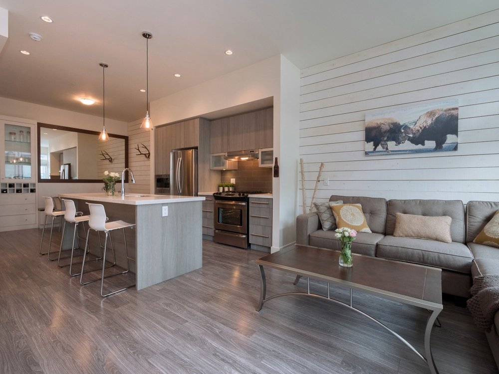 Main Photo: 32 7811 209 STREET in : Willoughby Heights Townhouse for sale (Langley) : MLS®# R2289160