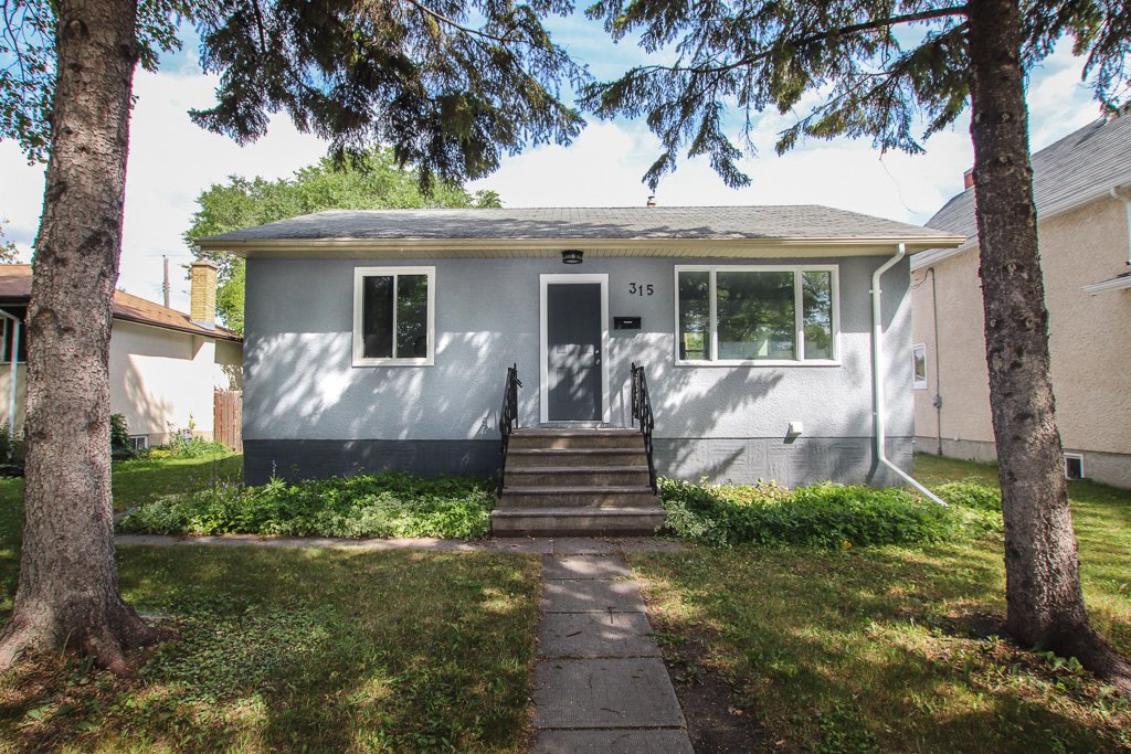 Main Photo: 315 West Harvard Avenue in Winnipeg: West Transcona House for sale (3L) : MLS®# 1922089