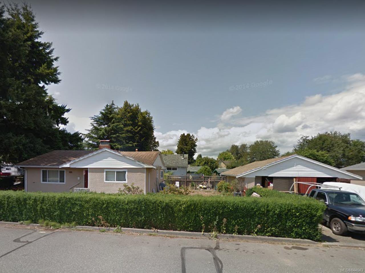 Main Photo: 221 Campbell St in DUNCAN: Du East Duncan House for sale (Duncan) : MLS®# 844043