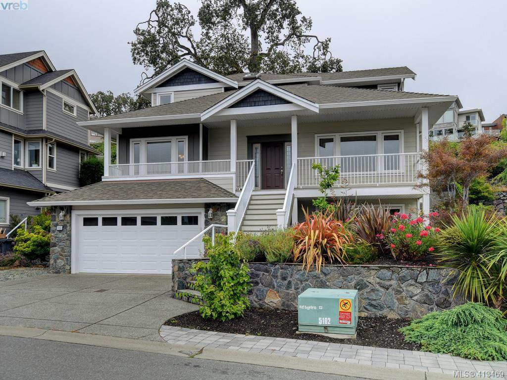 Main Photo: 821 Rainbow Cres in VICTORIA: SE High Quadra Single Family Detached for sale (Saanich East) : MLS®# 819967