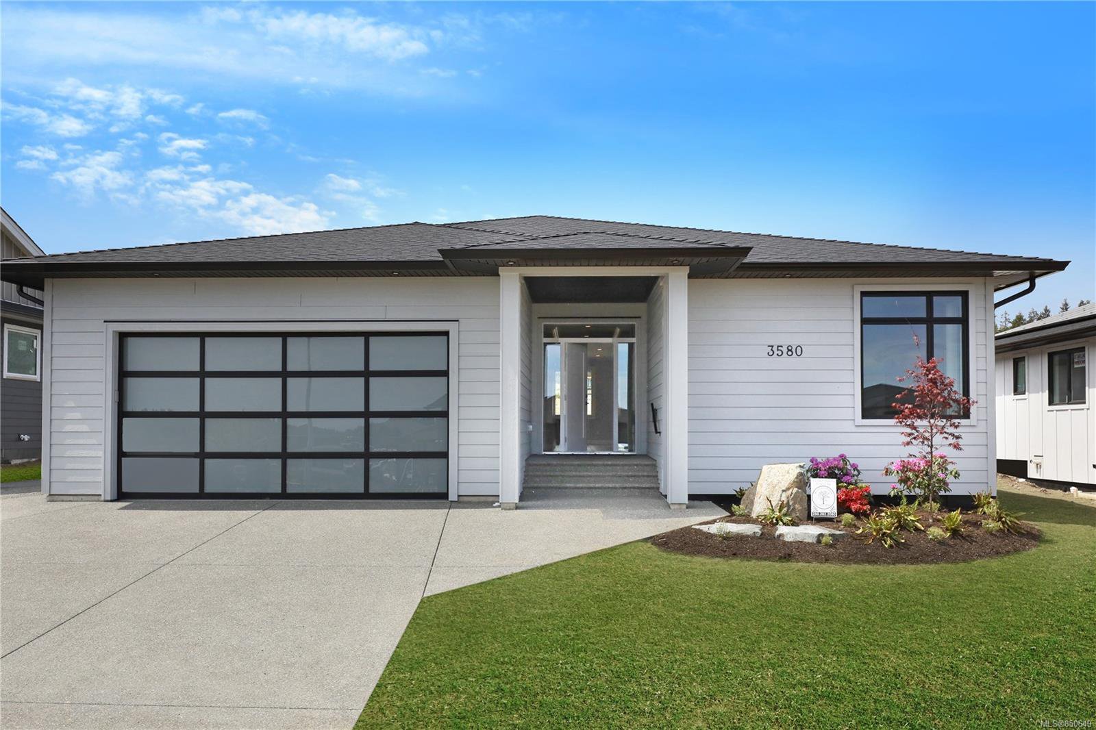 Main Photo: 752 Sitka St in : CR Willow Point Single Family Detached for sale (Campbell River) : MLS®# 850649