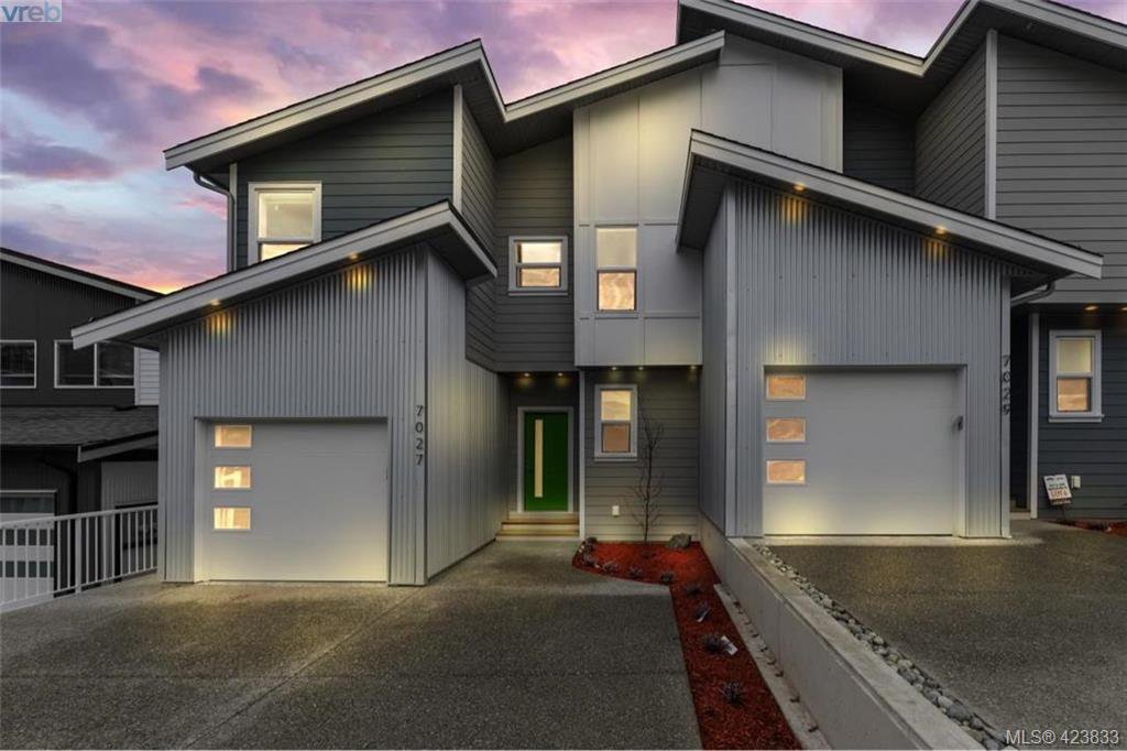 Main Photo: 7027 Brailsford Pl in SOOKE: Sk Sooke Vill Core Half Duplex for sale (Sooke) : MLS®# 837005