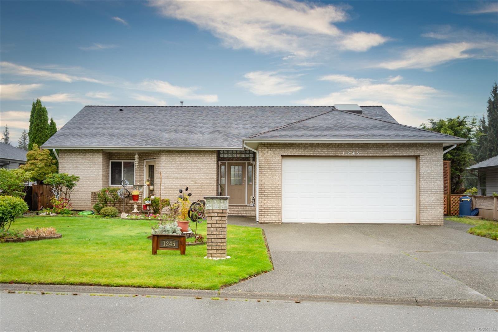 Main Photo: 1245 Blesbok Rd in : CR Campbell River Central House for sale (Campbell River) : MLS®# 858814