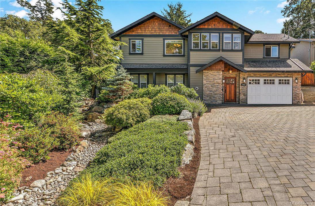 Main Photo: 1063 Chesterfield Rd in Saanich: SW Strawberry Vale Single Family Detached for sale (Saanich West) : MLS®# 844474