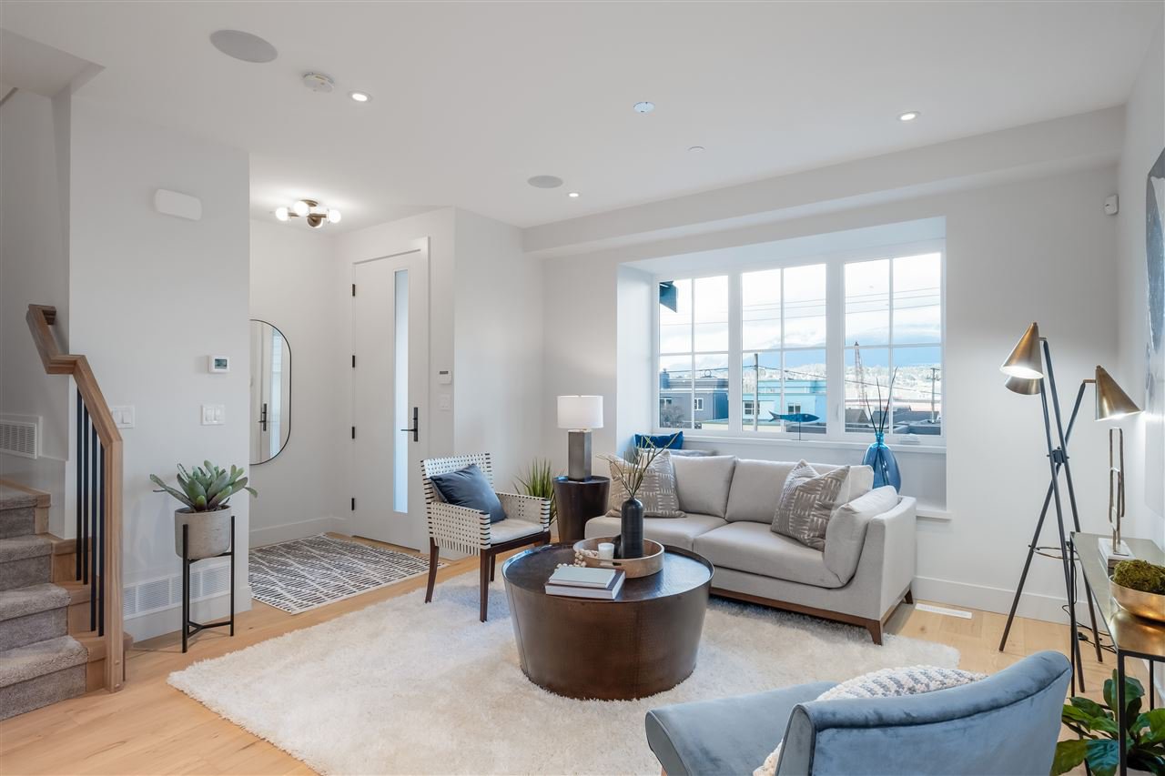 Main Photo: 2884 YALE STREET in Vancouver: Hastings Sunrise 1/2 Duplex for sale (Vancouver East) : MLS®# R2525262