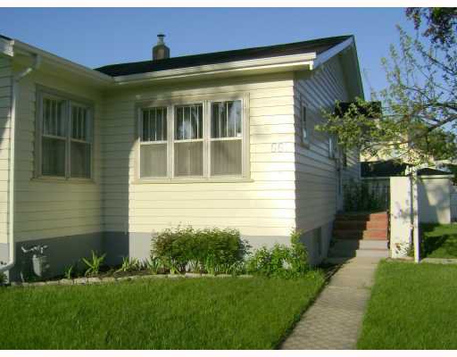 Main Photo: 661 INGERSOLL Street in WINNIPEG: West End / Wolseley Residential for sale (West Winnipeg) : MLS®# 2809142