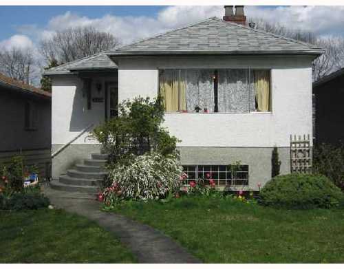 Main Photo: 2515 CAMBRIDGE Street in Hastings East: Home for sale : MLS®# V704622