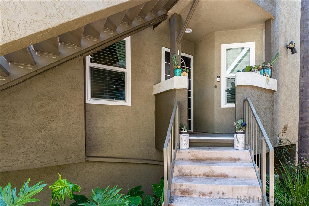 Main Photo: HILLCREST Condo for sale : 2 bedrooms : 3985 Normal St #1 in San Diego