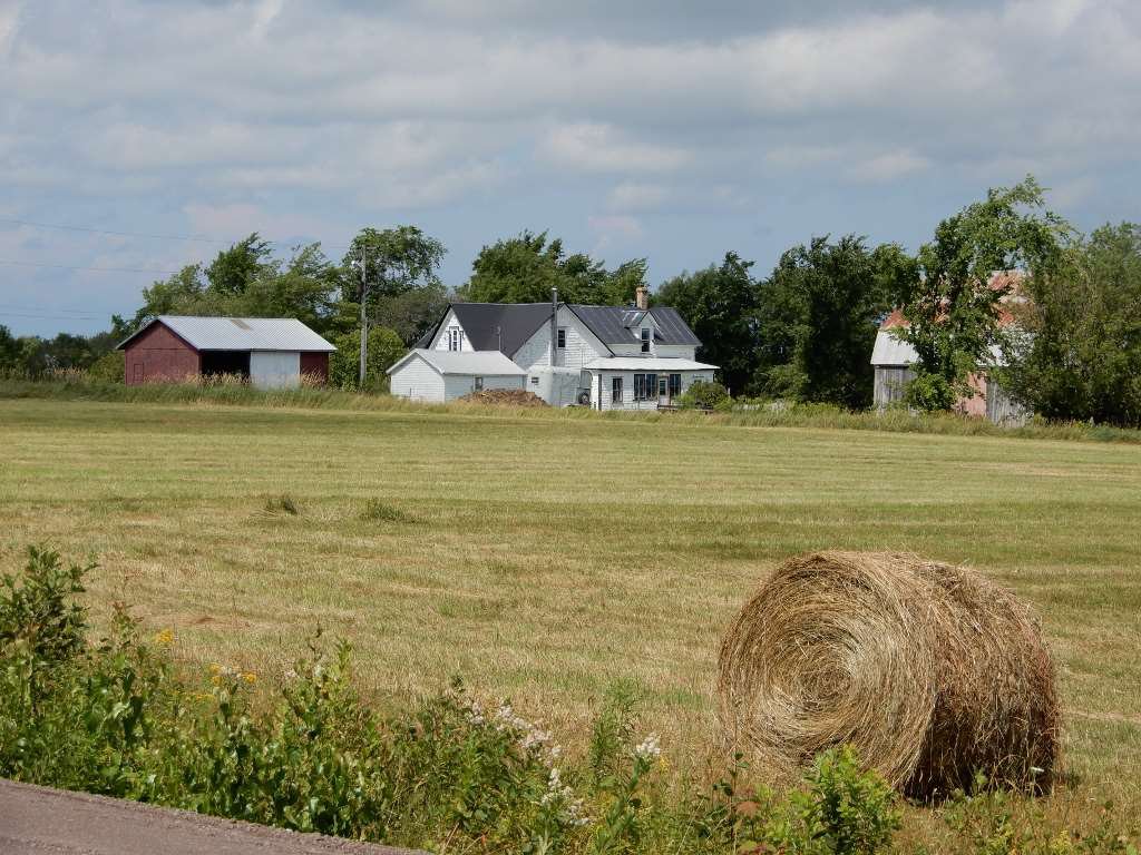 Main Photo: 2075 Black River Road in Meadowville: 108-Rural Pictou County Farm for sale (Northern Region) : MLS®# 201919625