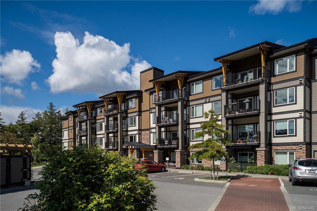 Main Photo: 104 290 Wilfert Rd in View Royal: VR Six Mile Condo for sale : MLS®# 841482