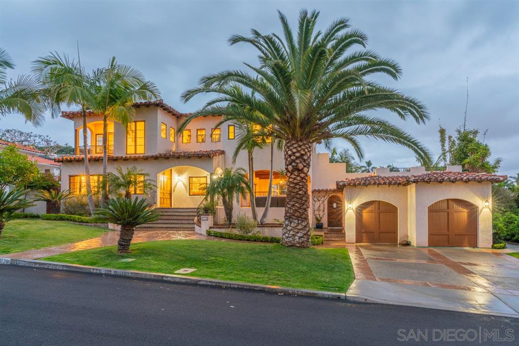 Main Photo: POINT LOMA House for sale : 6 bedrooms : 3128 Kellogg St in San Diego