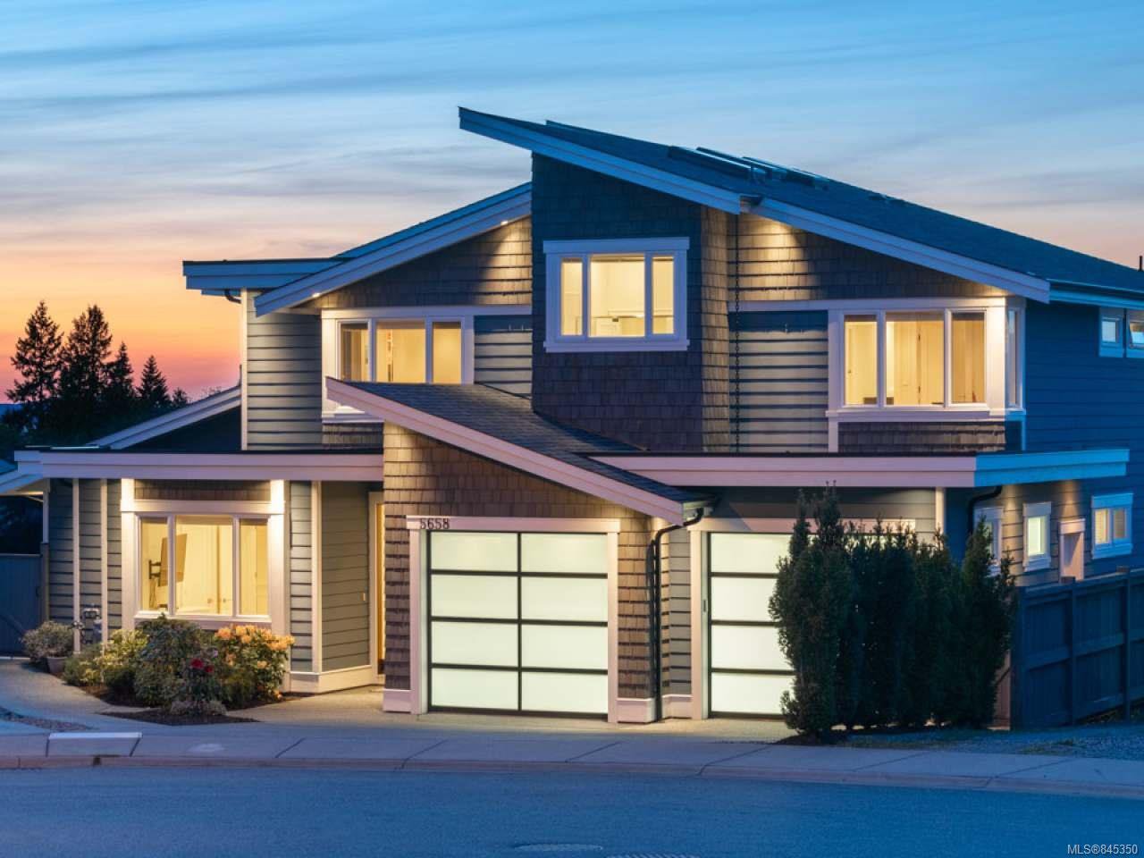 Main Photo: 5658 Oceanview Terr in NANAIMO: Na North Nanaimo House for sale (Nanaimo) : MLS®# 845350
