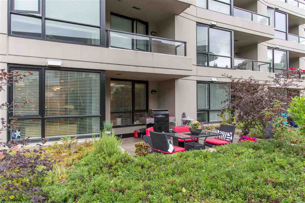 Main Photo: 300 160 W 3RD STREET in North Vancouver: Lower Lonsdale Condo for sale : MLS®# R2399108