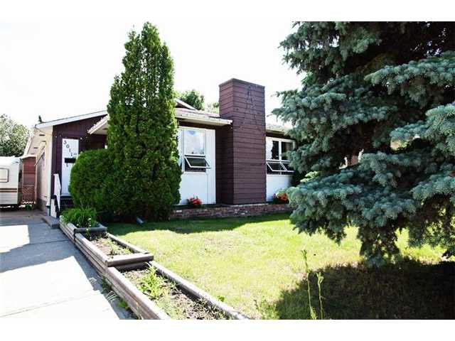 Main Photo: 3611 10 AV in EDMONTON: Zone 29 Residential Detached Single Family for sale (Edmonton) : MLS®# E3271235