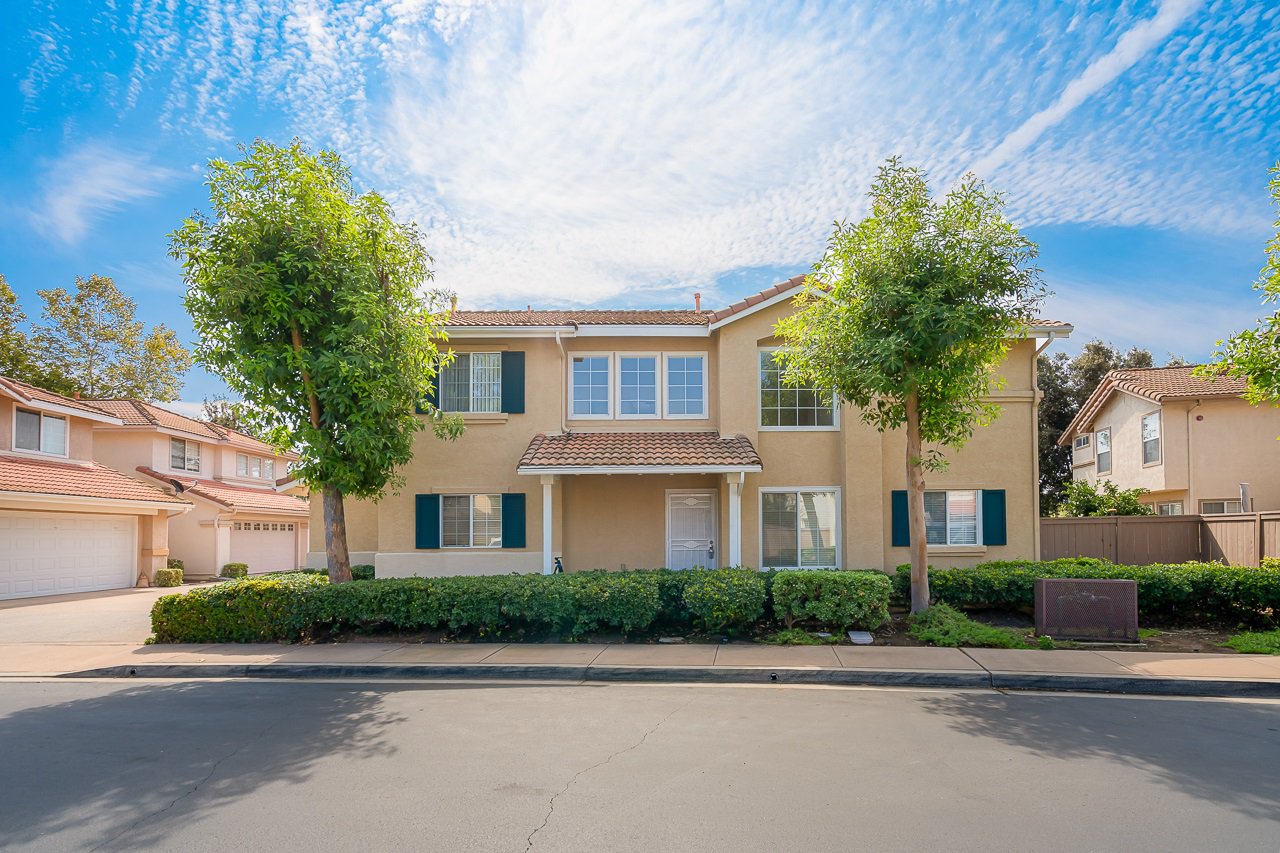 Main Photo: SANTEE House for sale : 3 bedrooms : 117 River Rock Ct
