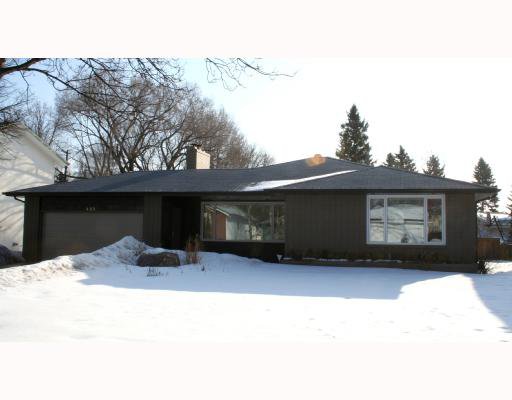 Main Photo: 423 KELVIN Boulevard in WINNIPEG: River Heights / Tuxedo / Linden Woods Residential for sale (South Winnipeg) : MLS®# 2804138