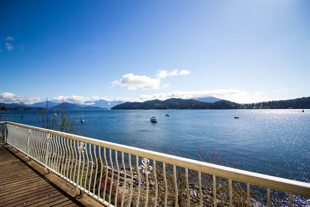Main Photo: 462 MARINE DRIVE in Gibsons: Gibsons & Area House for sale (Sunshine Coast) : MLS®# R2457861