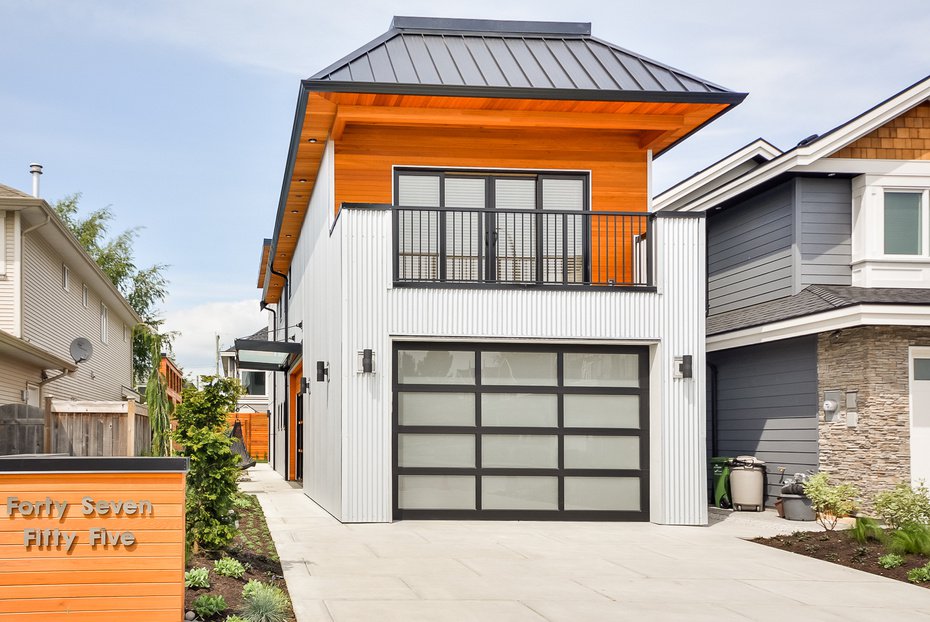 Main Photo: 4755 Dunfell Road in The Duns: Home for sale : MLS®# V1065954