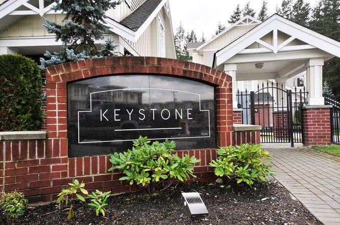 Main Photo: 18 2925 KING GEORGE BOULEVARD in Surrey: Elgin Chantrell Home for sale () : MLS®# R2054007