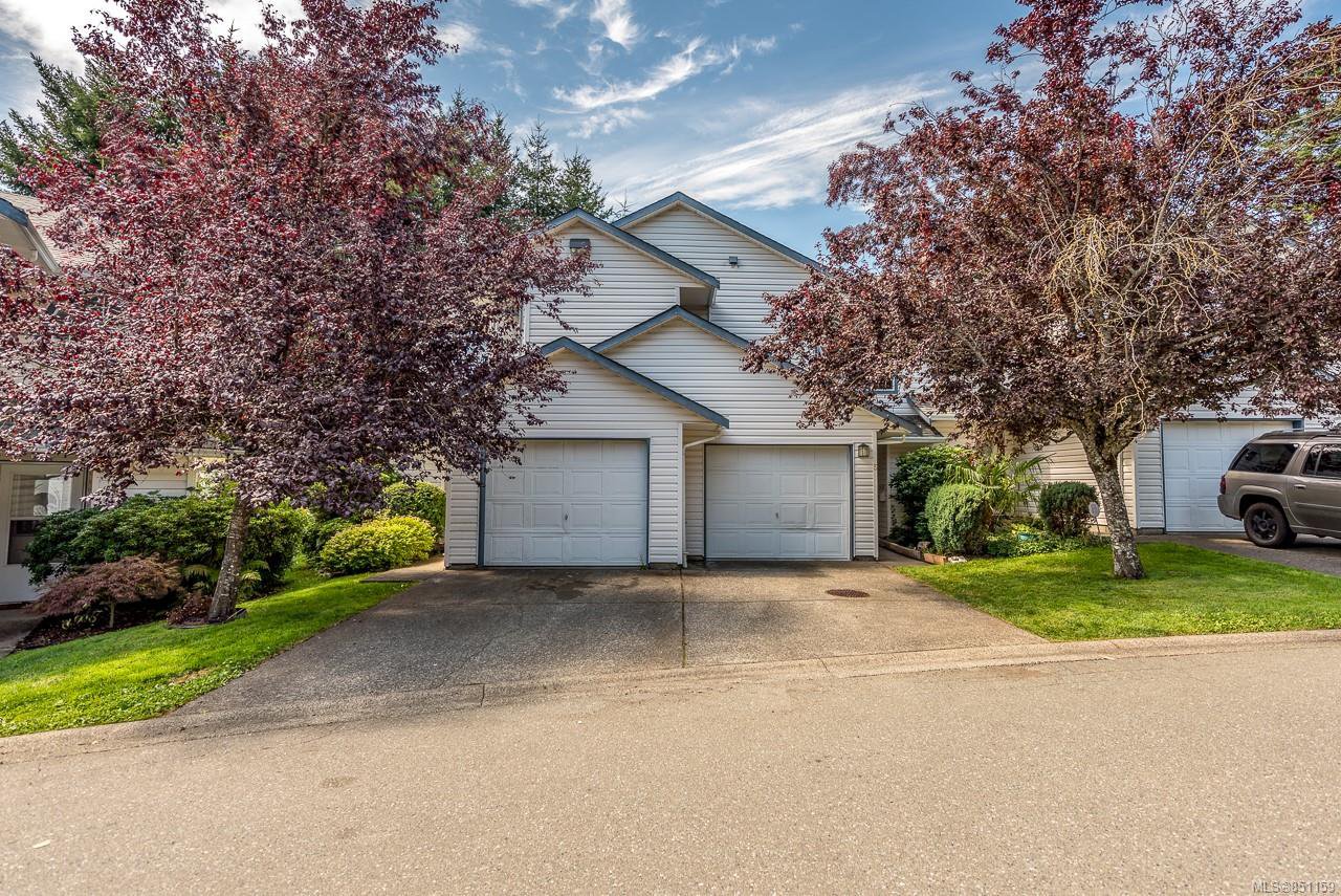Main Photo: 5 2355 Valley View Dr in : CV Courtenay East Row/Townhouse for sale (Comox Valley) : MLS®# 851159