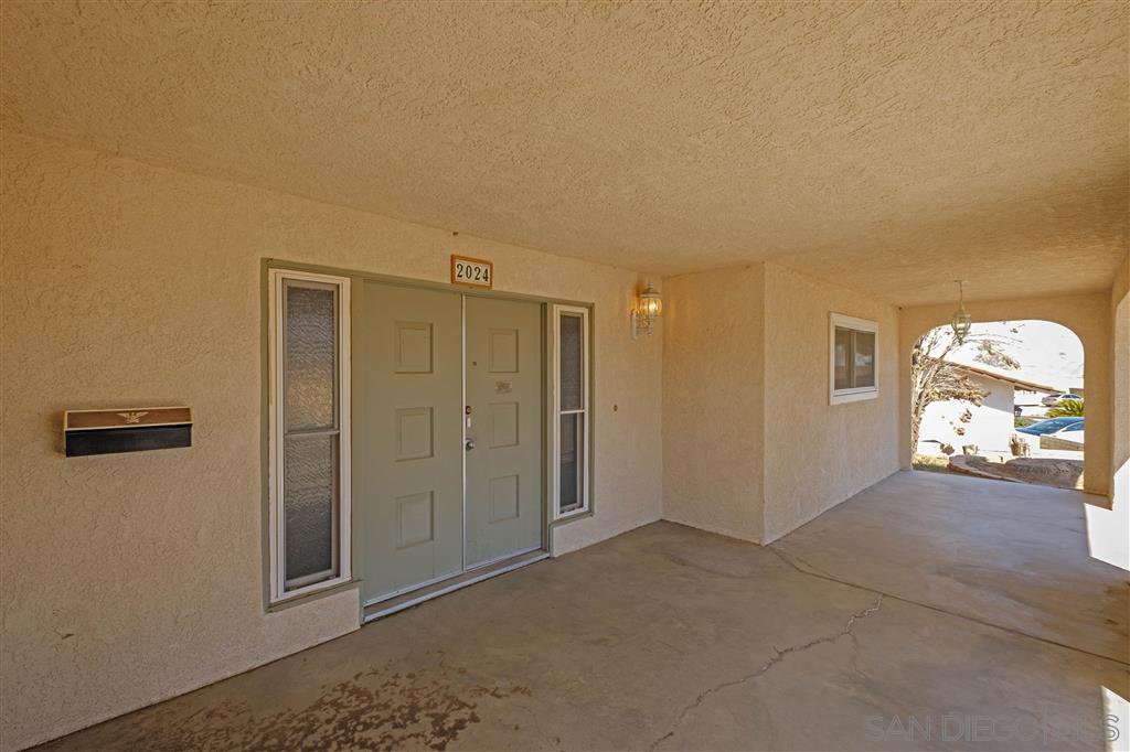 Main Photo: OUT OF AREA House for sale : 4 bedrooms : 2024 Barcelona in Barstow