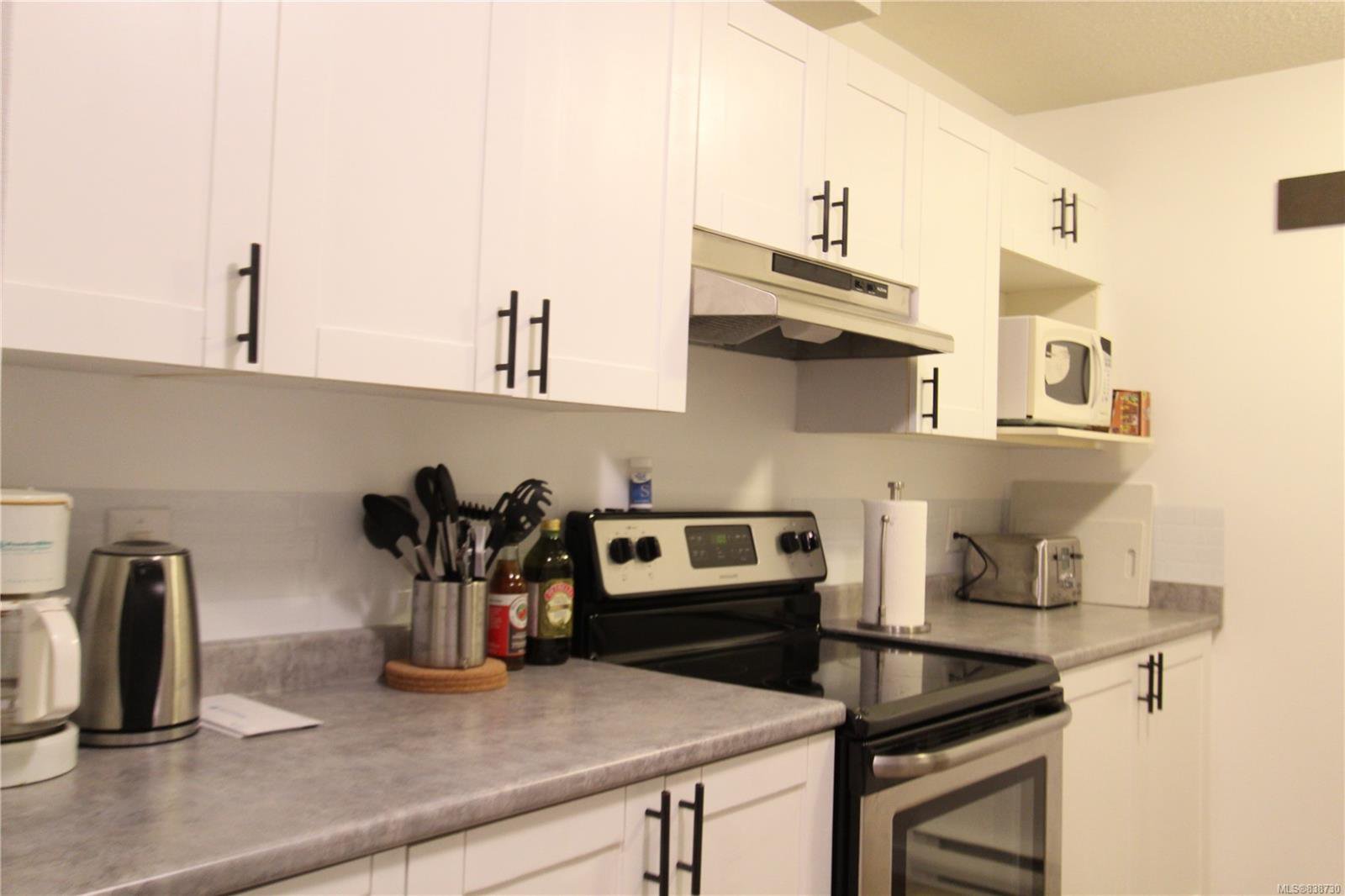 Main Photo: 301 567 Townsite Rd in NANAIMO: Na Central Nanaimo Condo for sale (Nanaimo) : MLS®# 838730